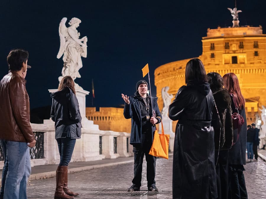 Rome Night Tour with Interactive Ghost Hunting Experience