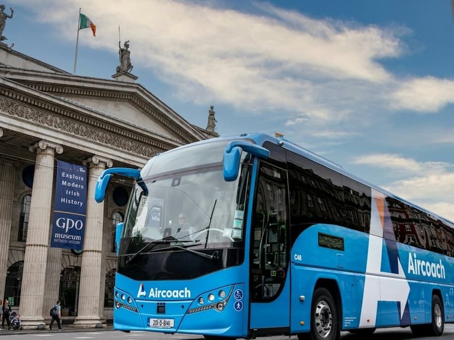 Dublin: Bus To/From Dublin Airport T1 and Belfast
