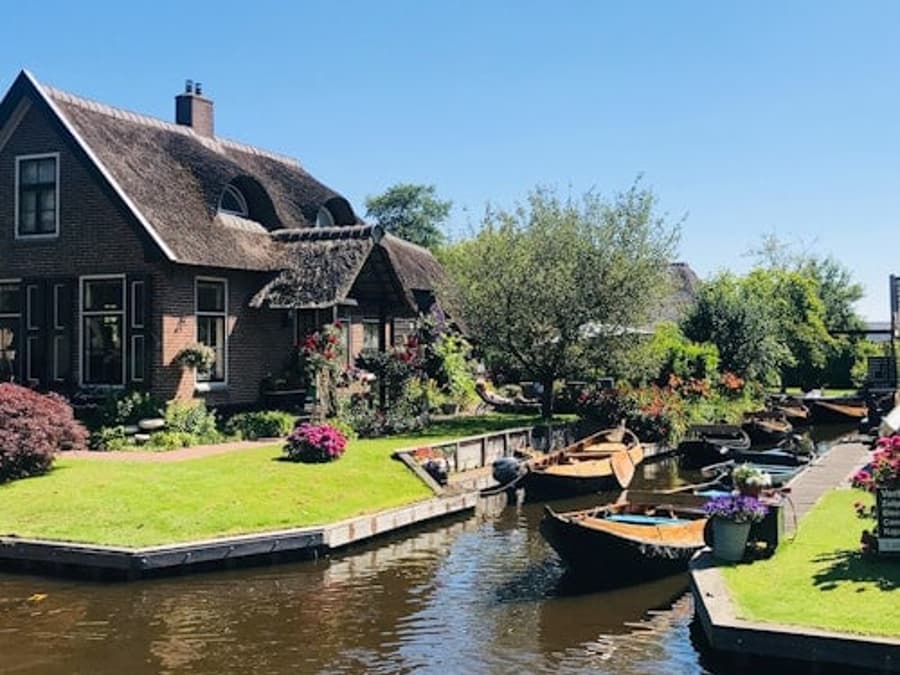 Zaanse Schans e Giethoorn: tour in piccolo gruppo + prelievo in hotel + crociera in barca