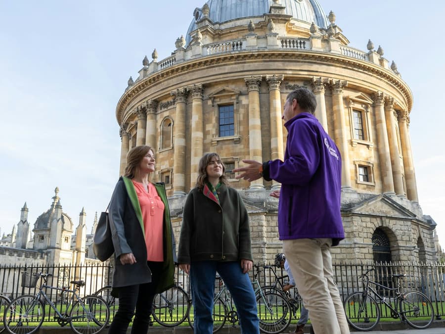 Oxford: Official University & City Guided Walking Tour