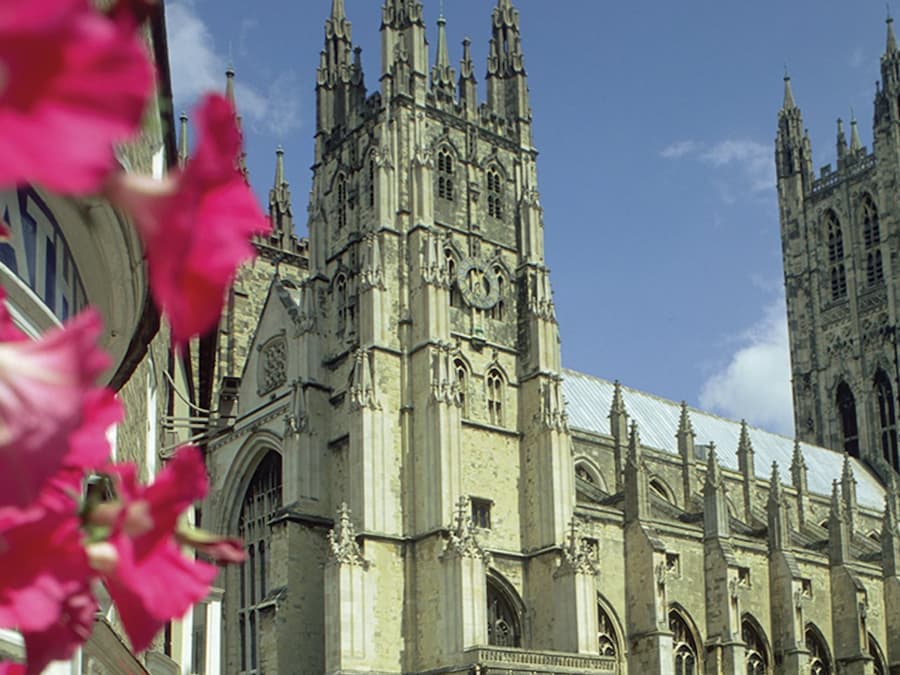 Leeds Castle, Canterbury Cathedral & Dover: Day Trip from London