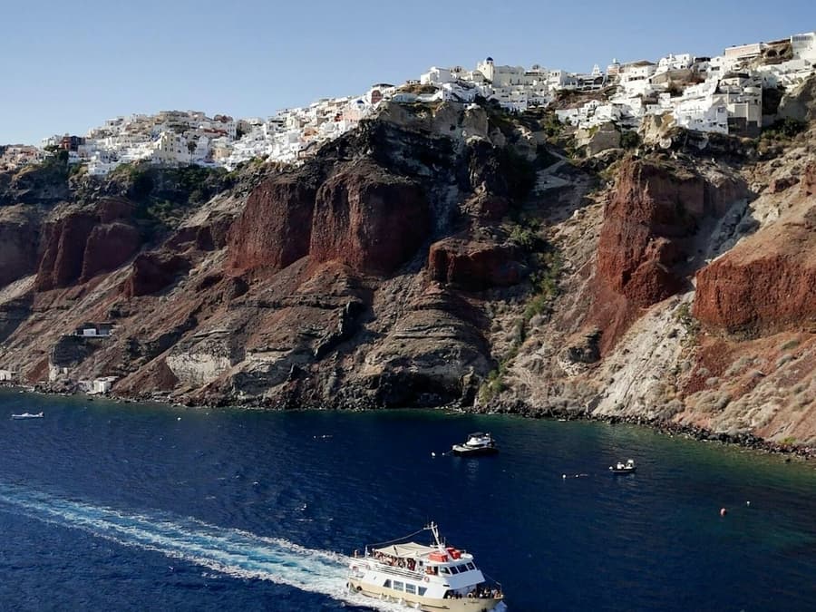 Santorini: Tour of Caldera