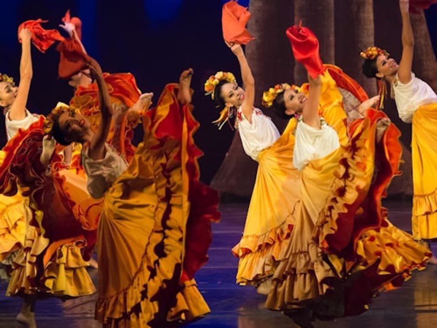 Mexico City: Mexican Folklore Ballet