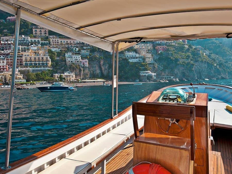 Amalfi Coast: Small Group Boat Tour from Positano + Snacks & Drinks