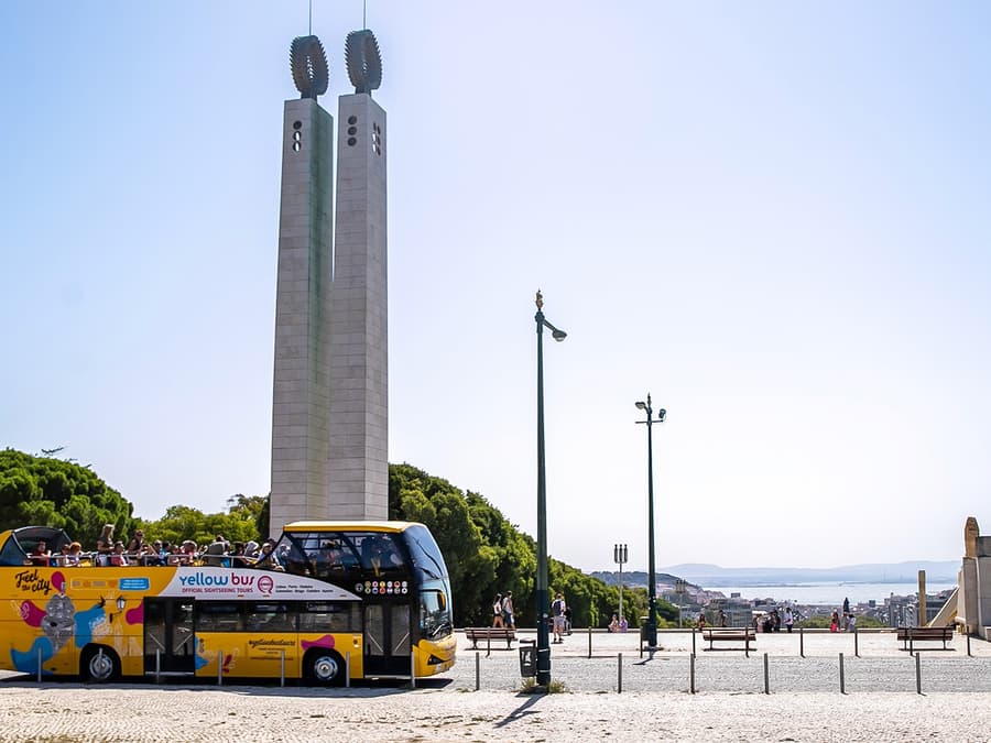 Autobuzul Galben: Tur Hop-On Hop-Off cu autobuzul în Lisabona, cu opțiune de tur cu tramvaiul și barca