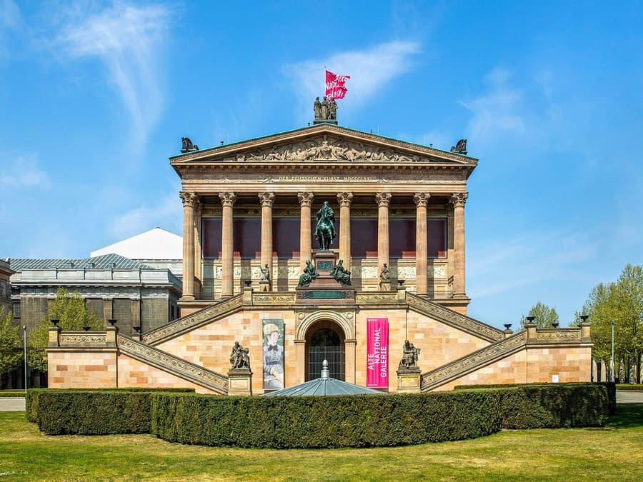 Berlin WelcomeCard: Unlimited Public Transport & Discounts