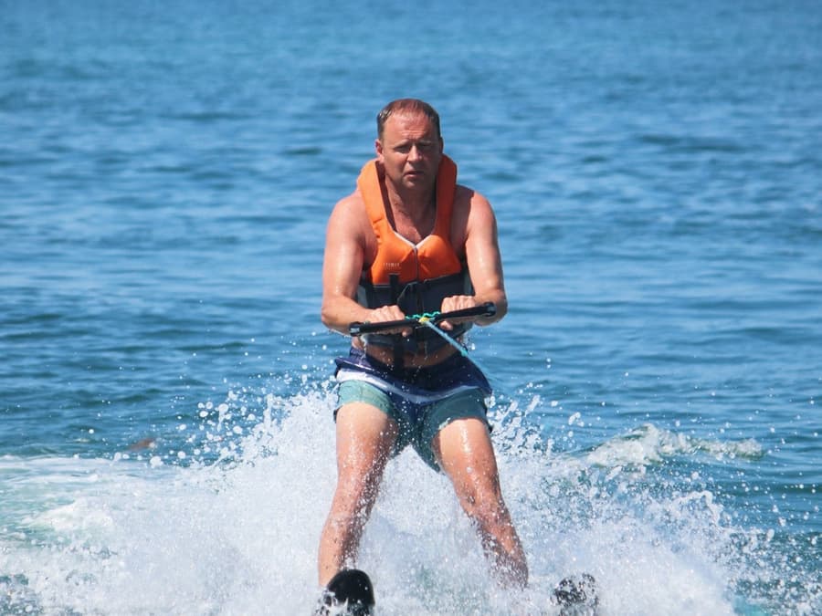 Armação de Pêra: Water Skiing Experience