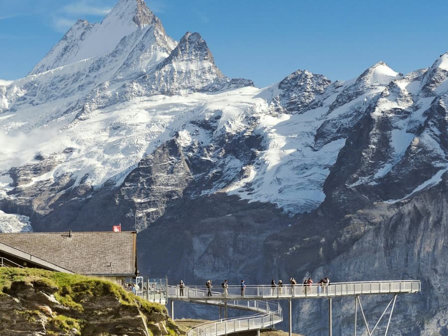 Grindelwald First: Roundtrip Gondola to Cliff Walk from Grindelwald