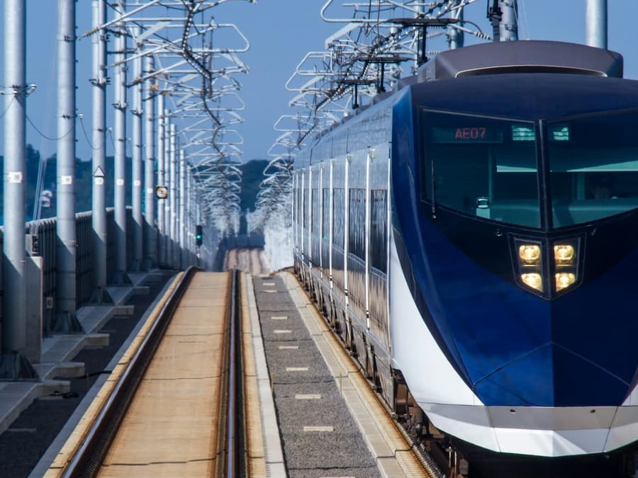 Tokyo: Skyliner Express Roundtrip & Tokyo Subway Ticket