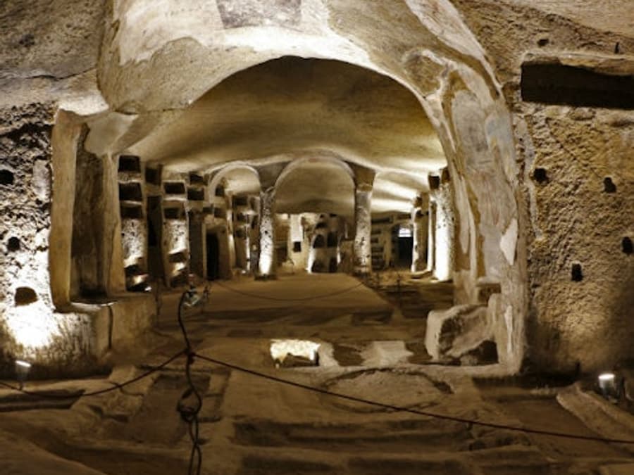 Catacombs of San Gennaro: Guided Tour