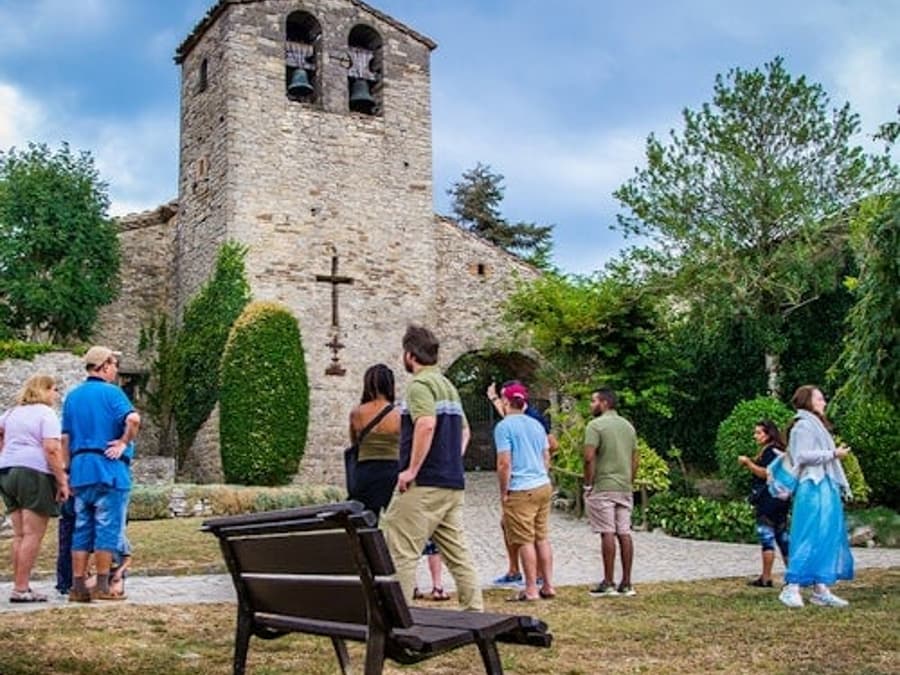 Besalú, Rupit, and Tavertet: Guided Tour from Barcelona