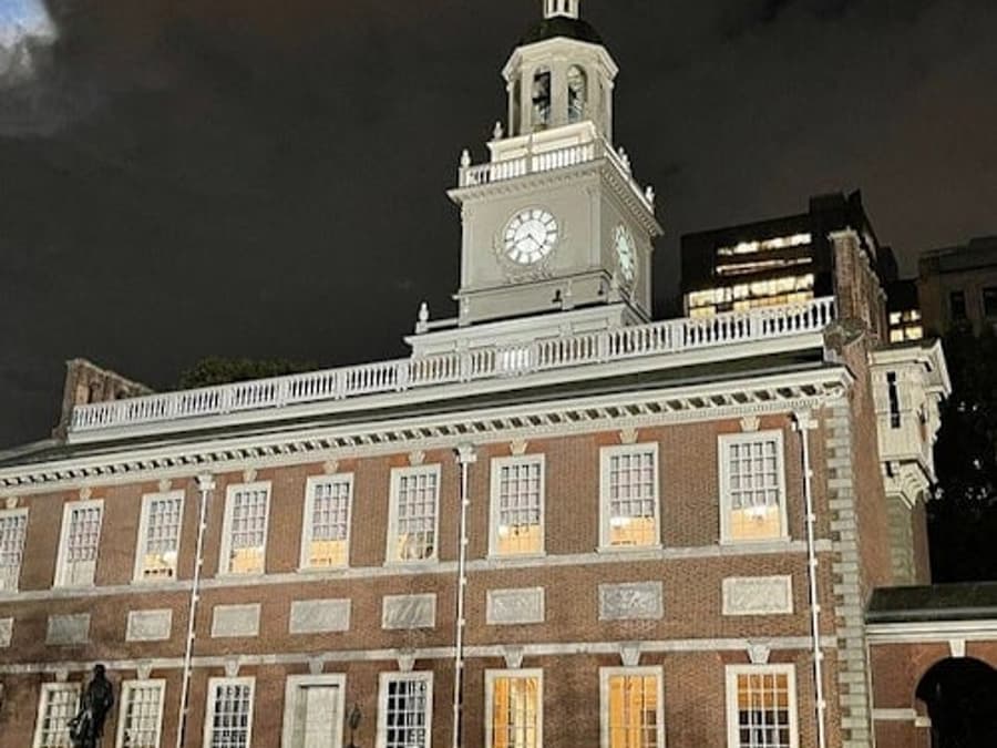 Philadelphia: Dark Philly Guided Night Tour (Adults Only)