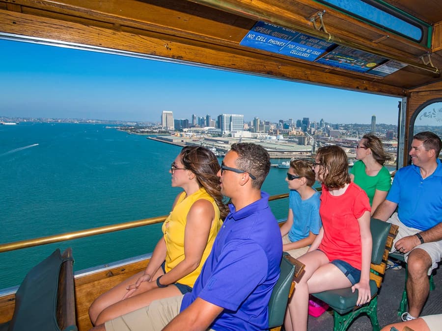 Old Town Trolley Tours: San Diego Hop-on Hop-off Trolley Tour
