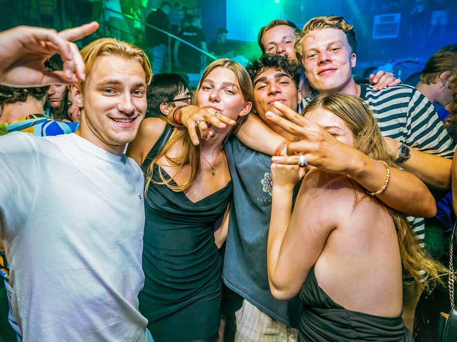 Prague Boat Party with Unlimited Drinks and After-Party Entry