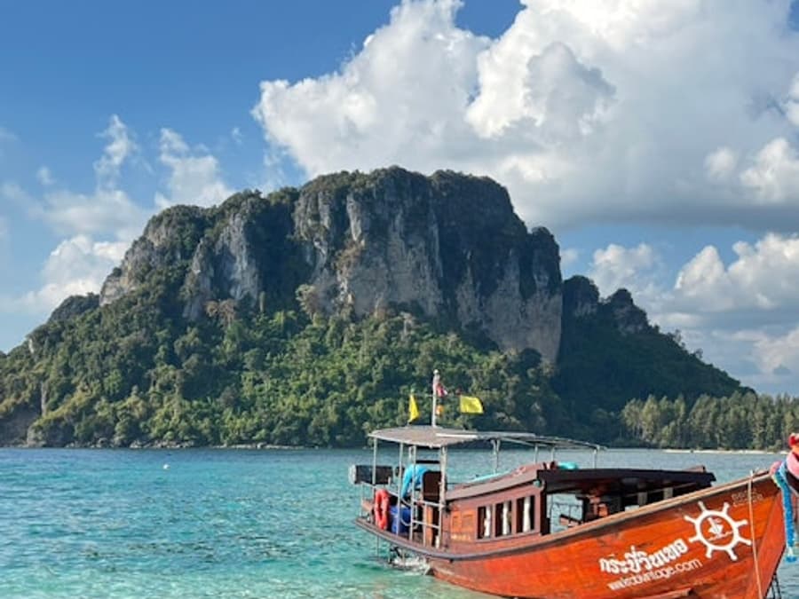 Krabi: 7 Islands Sunset & BBQ Tour by Luxury Vintage Boat