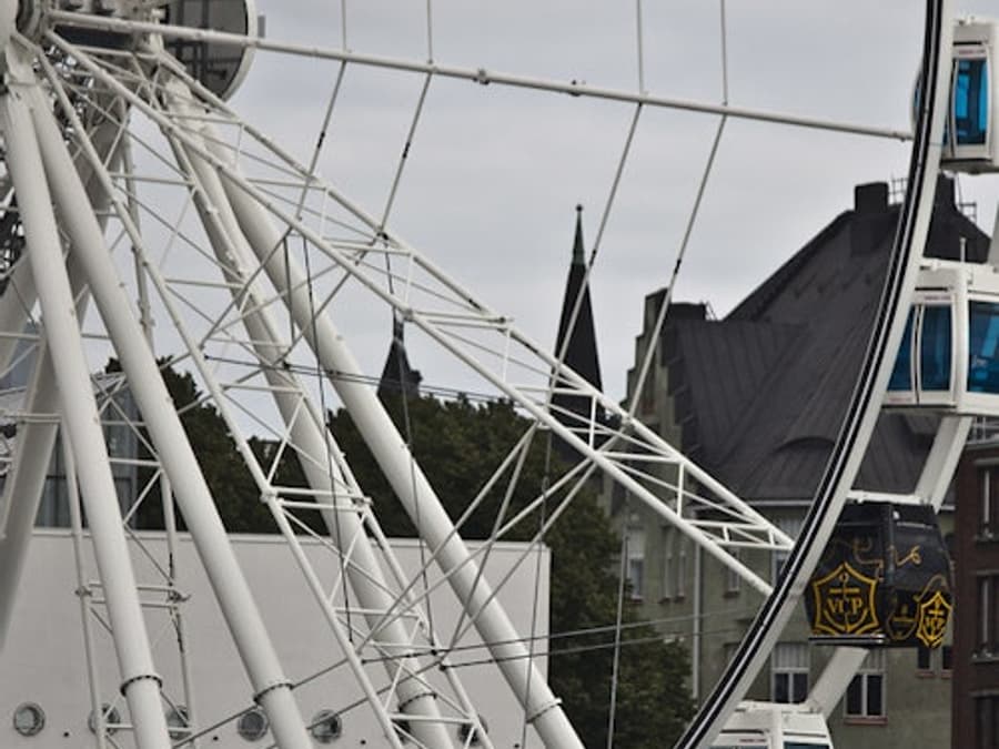 Skywheel of Tallinn: MUMM VIP Experience