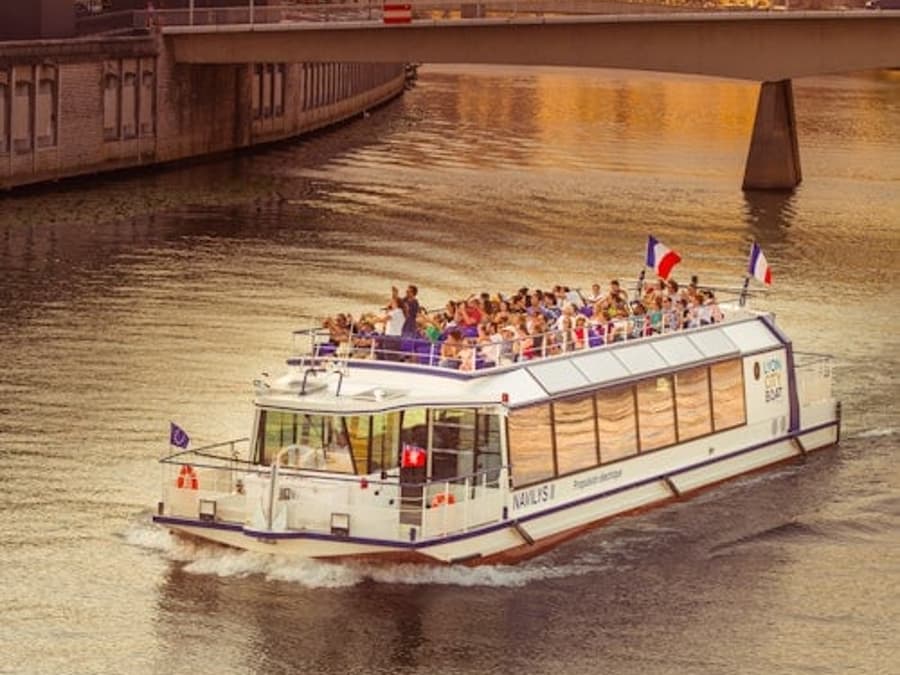 Guided Sightseeing Cruise on the Saône by Les Bateaux Lyonnais