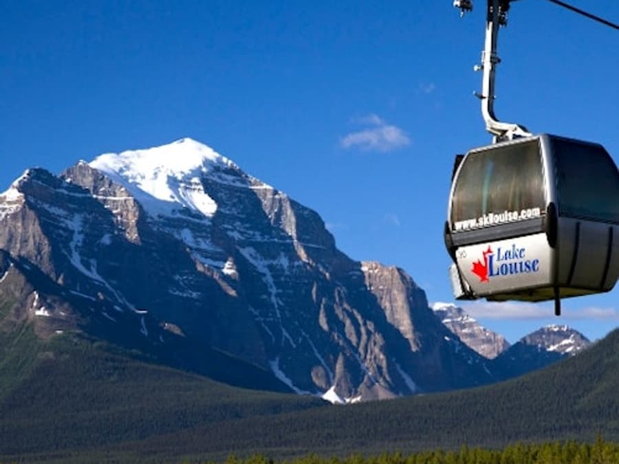 Wisata Naik Gondola di Lake Louise