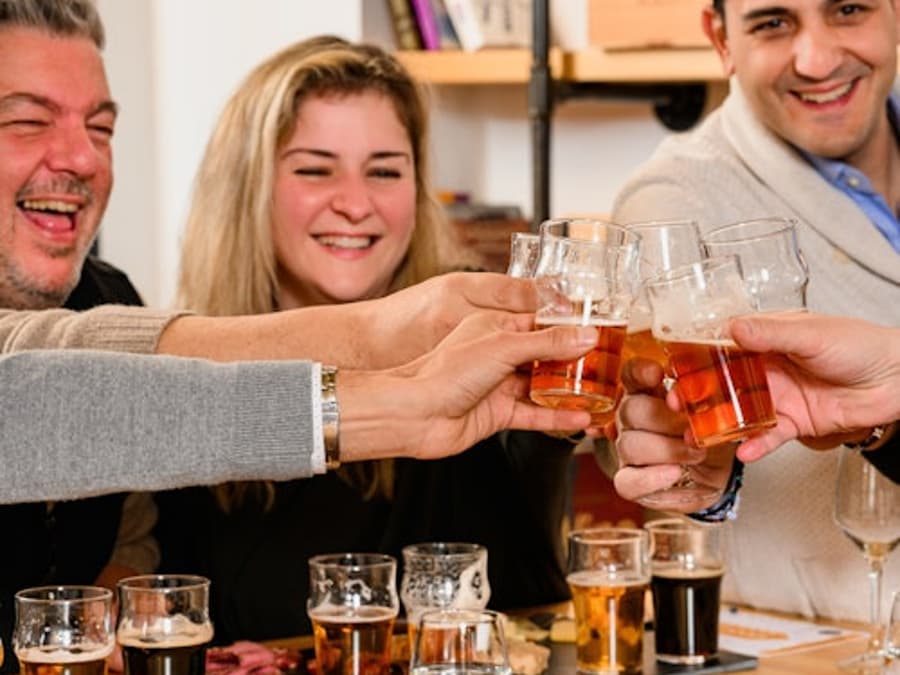 Athens: Guided Beer Tasting Tour