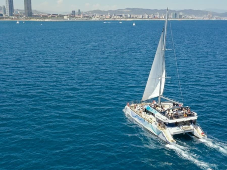 Barcelona: Eco Catamaran Coastline Tour
