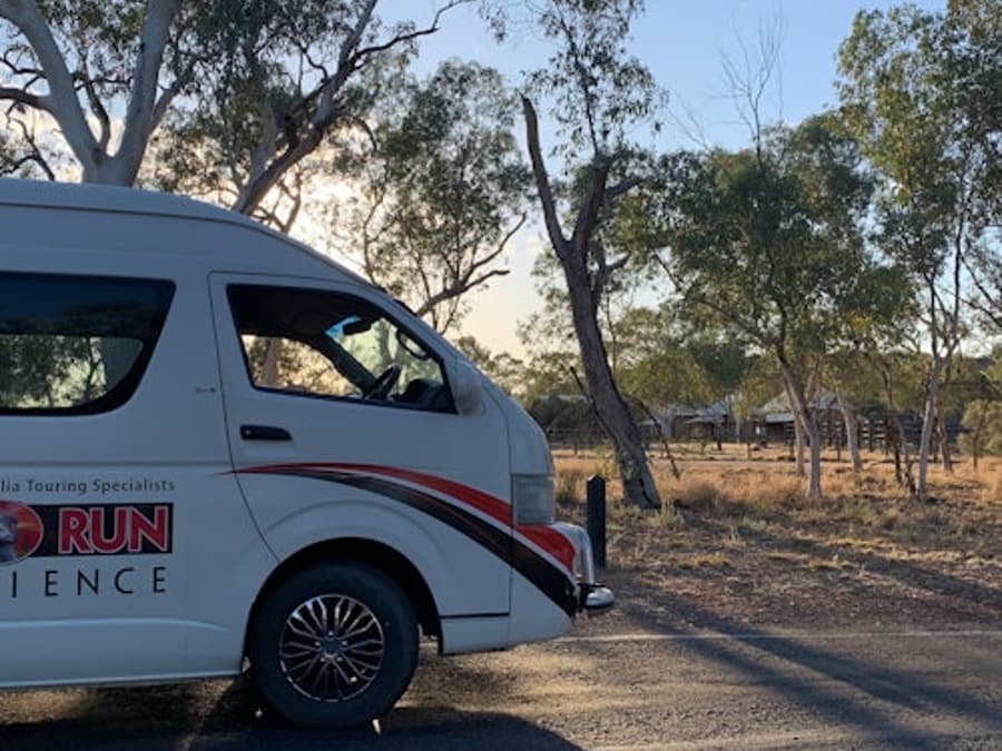 Alice Springs: Guided Tour + Transport