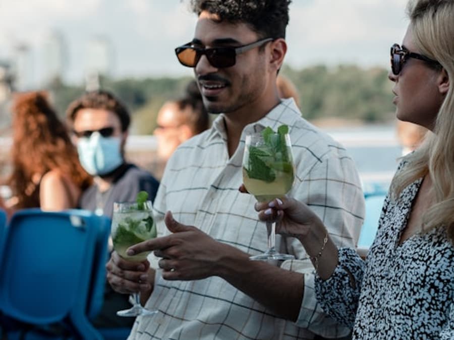 Money Saver: Hop-On Hop-Off Bus and Sightseeing Boat Tour