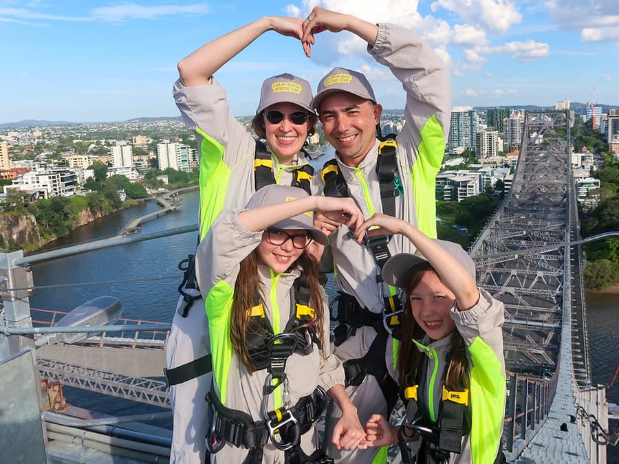 Ævintýraklifrið á Story Bridge