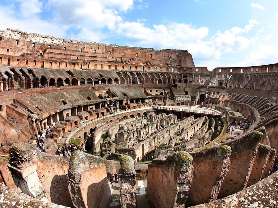 Colosseum, Palatine Hill & Roman Forum Small Group Tour