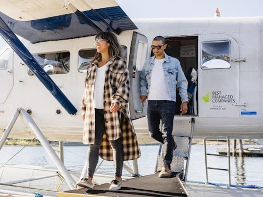Victoria: Extended Scenic Seaplane Tour - City, Coast & Islands