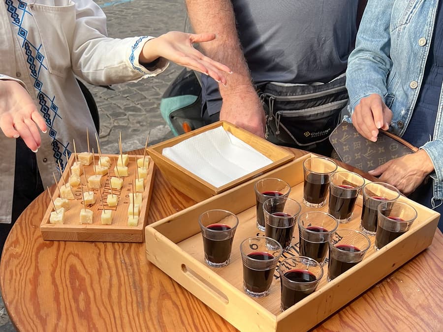 Recorrido Guiado de Comida y Vino en Trastevere, Roma
