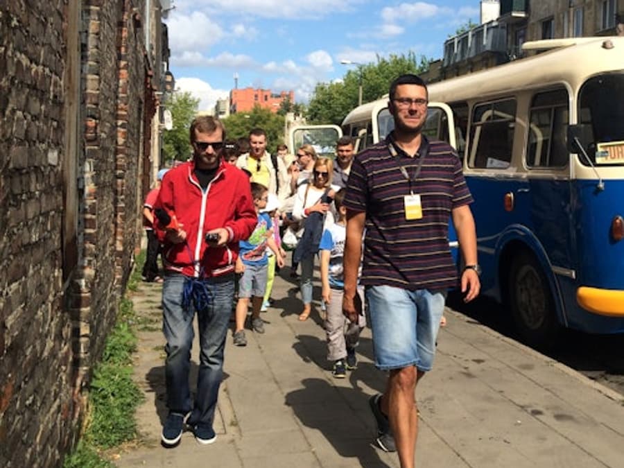 Retro Bus Tour Dark Side of Warsaw