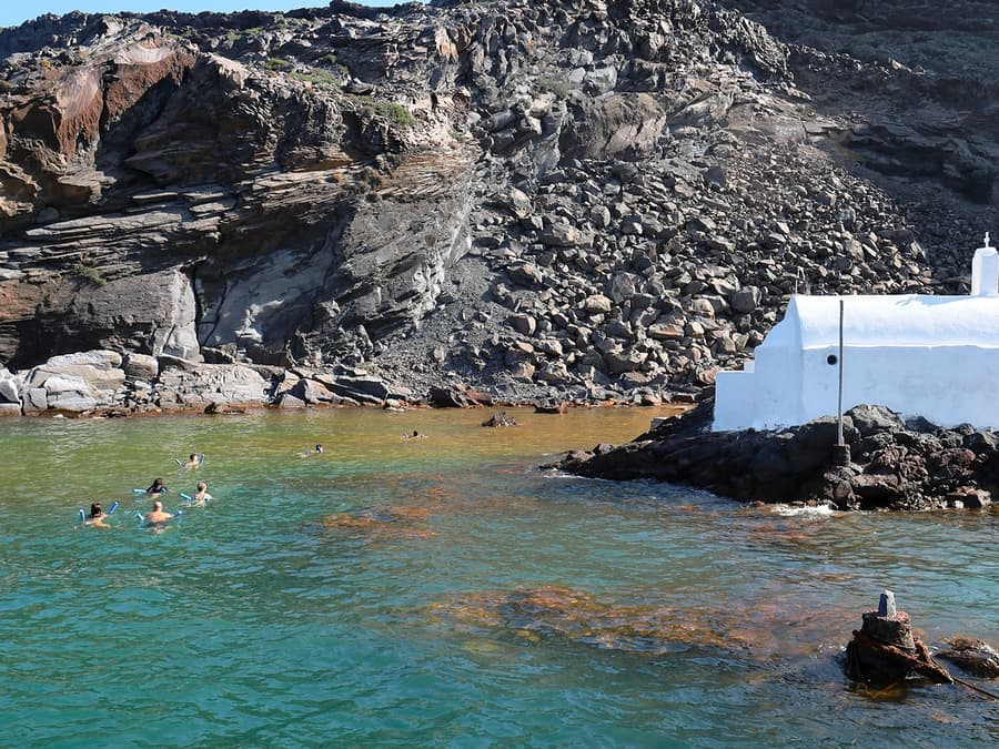 From Fira: Santorini Volcano, Hot Springs & Thirassia Day Cruise
