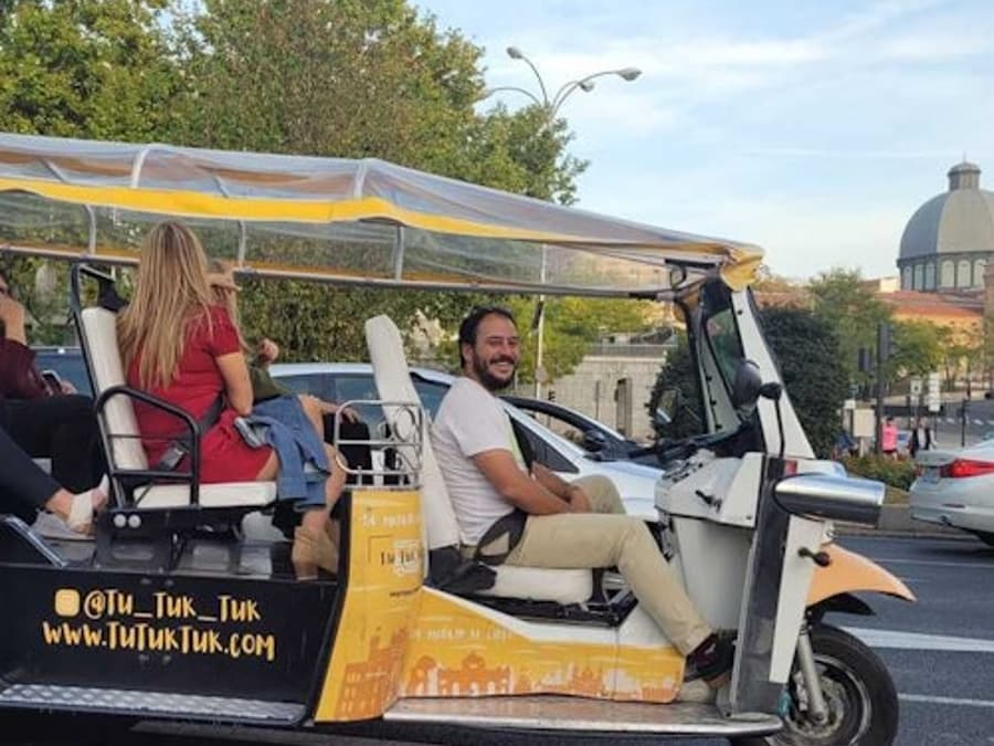Madrid: 1-stündige geführte Elektrische Tuk-Tuk-Tour