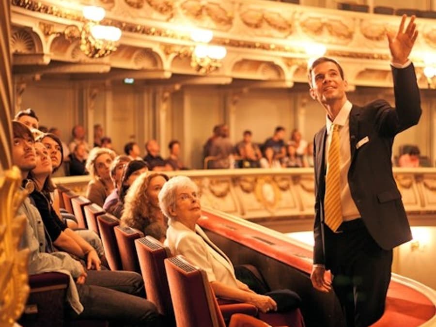Semperoper: English Guided Tour
