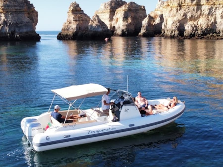 Ponta da Piedade and Lagos Coast: 2-Hour Private Boat Tour