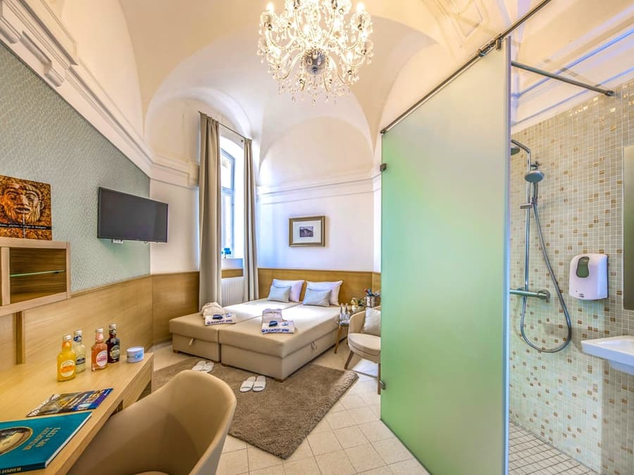 Széchenyi Spa: Fast Track Entry Tickets with Premium Day Spa Access and Private Cabin