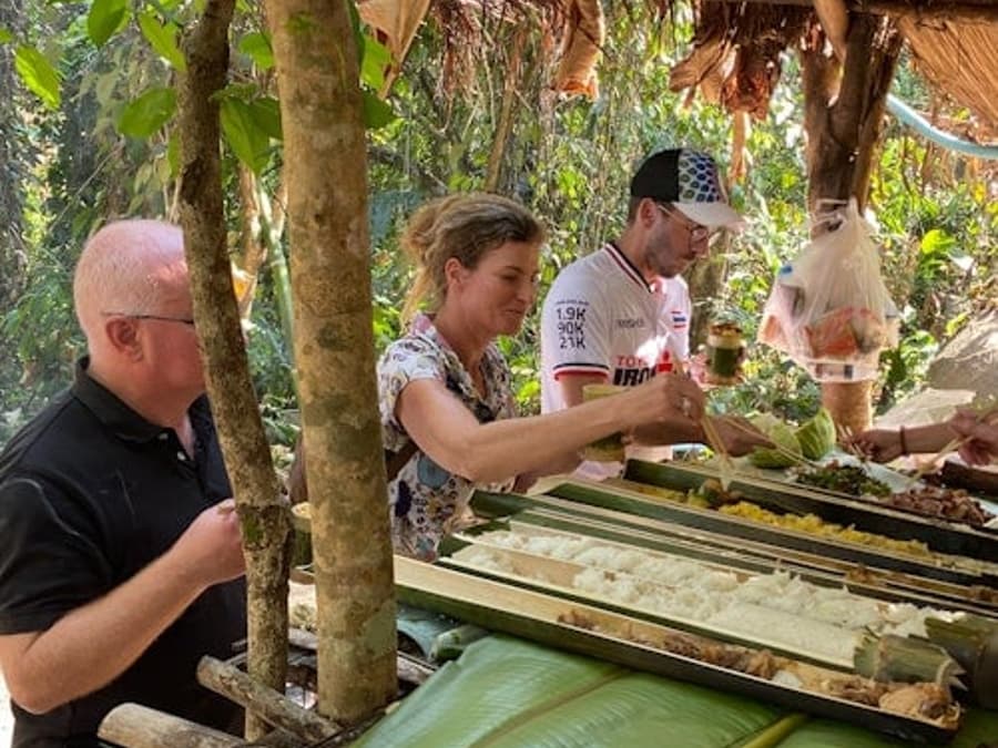 Chiang Rai: Aventura na Selva - Caminhada em Grupo & Cozinha de Bambu