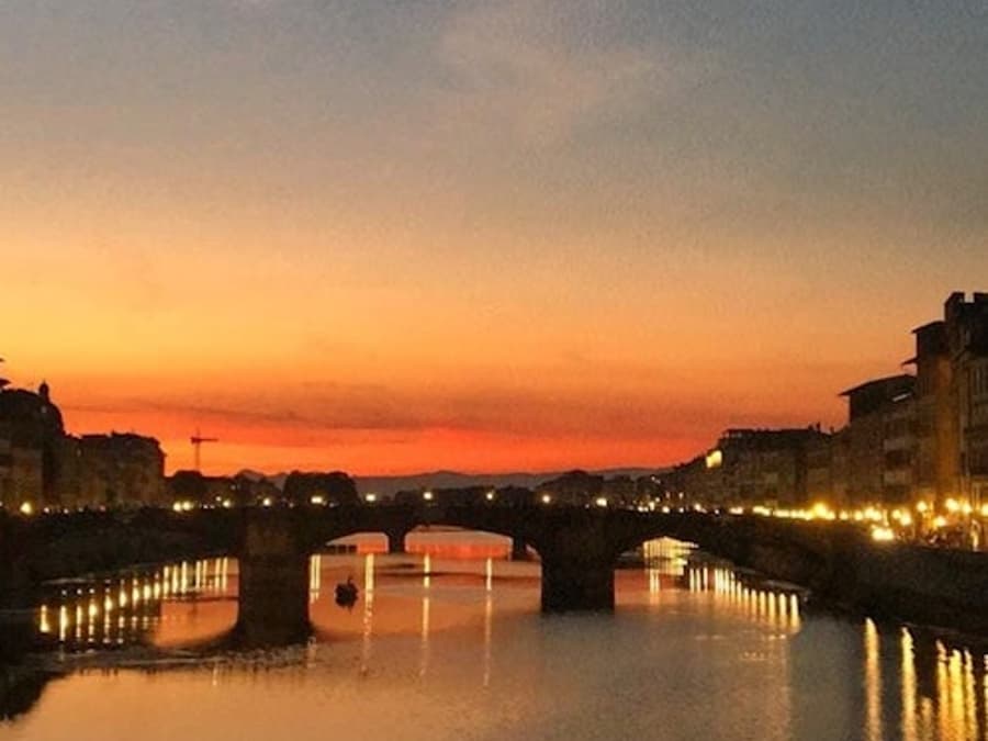 Florence: Sunset Wine Tasting + Guided Walking Tour