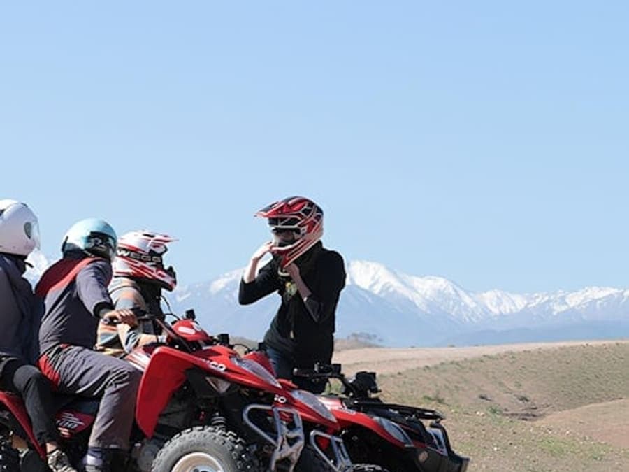 Deșertul Agafay și Lacul: Aventură ghidată de jumătate de zi cu Quad + Transport