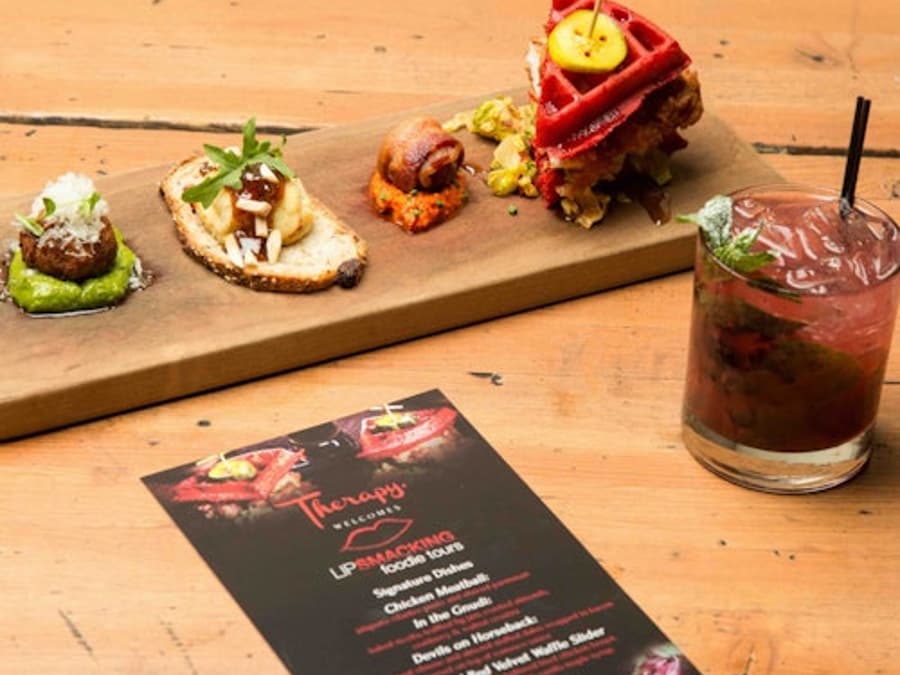 Las Vegas: Downtown Guided Afternoon or Evening Food Tour