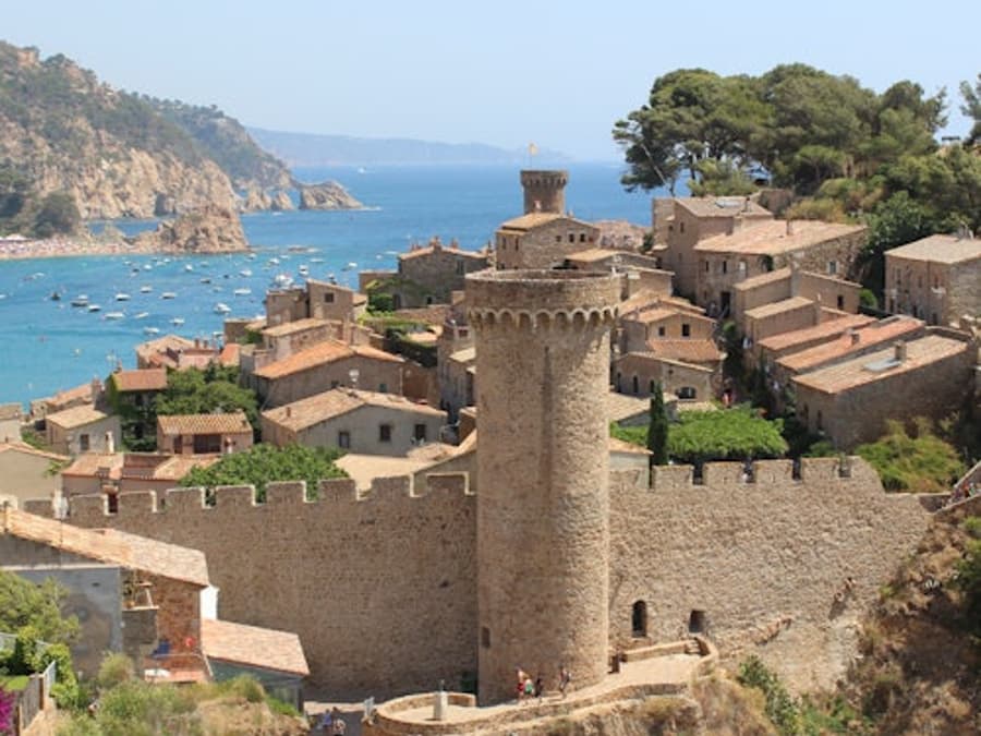 Costa Brava: Excursion including a boat Tour from Lloret de Mar to Tossa de Mar