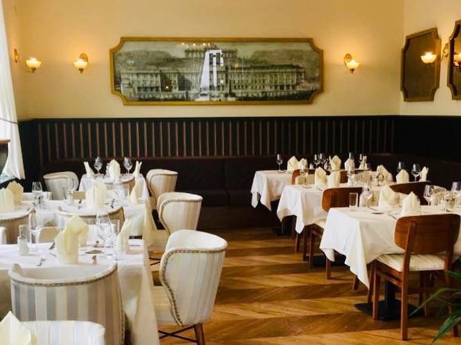 Schönbrunn Palace: Mozart & Strauss Concert with 3-Course Dinner