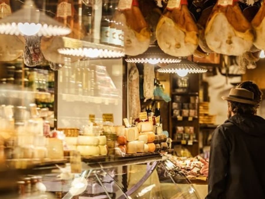 Bologna: Food Walking Tour
