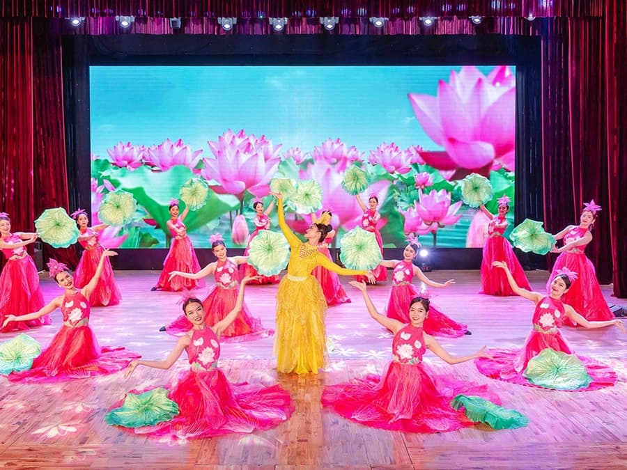 Ao Dai Show in Da Nang