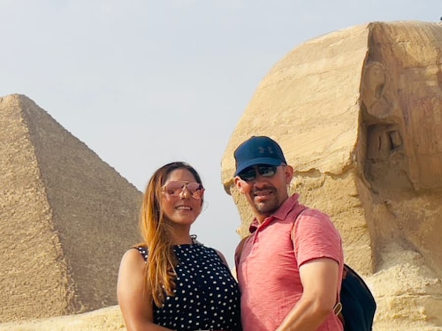 Giza Pyramids, Sphinx & Egyptian Museum: Private Day Tour with Bazaar
