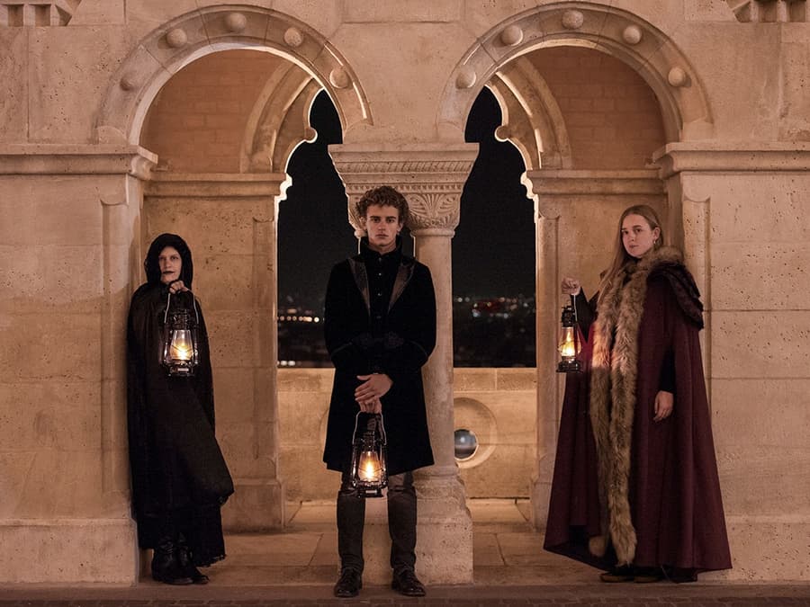 Buda Castle Vampires & Myths Guided Evening Walking Tour
