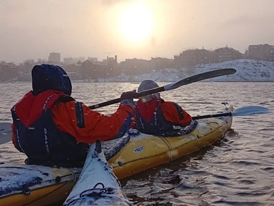 Stockholm: Winter Kayak Tour