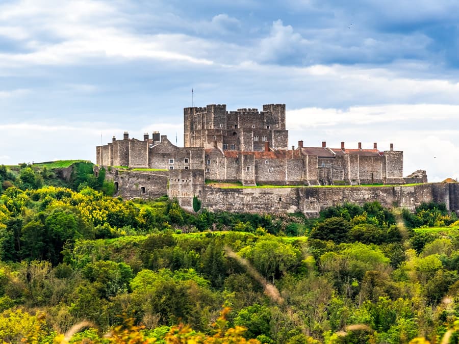 Des de Londres: excursió de dia complet a la Catedral de Canterbury, el Castell de Dover i els Penya-segats Blancs