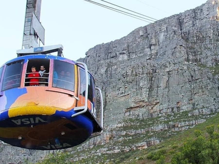 Cape Town: Table Mountain Cable Car & City Tour