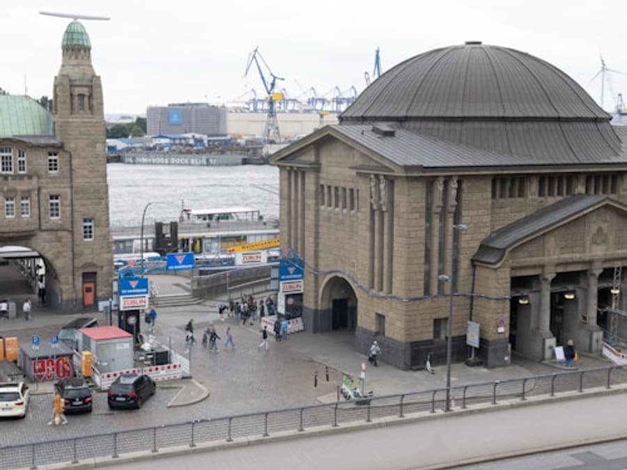 Hamburg: Visita guiada a peu pel passeig marítim en alemany